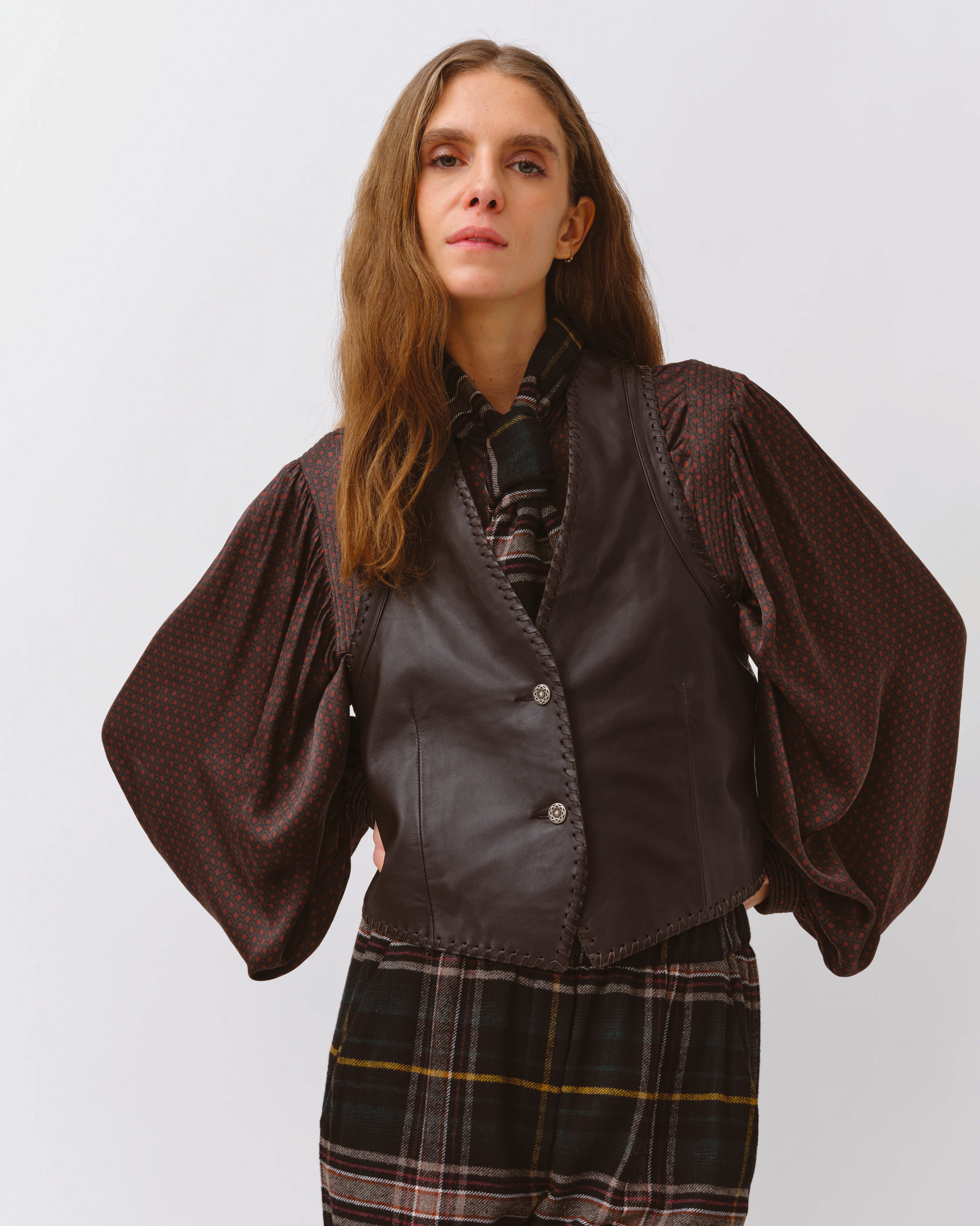 Diega Gamo gilet femme cuir vachette chocolat tressé