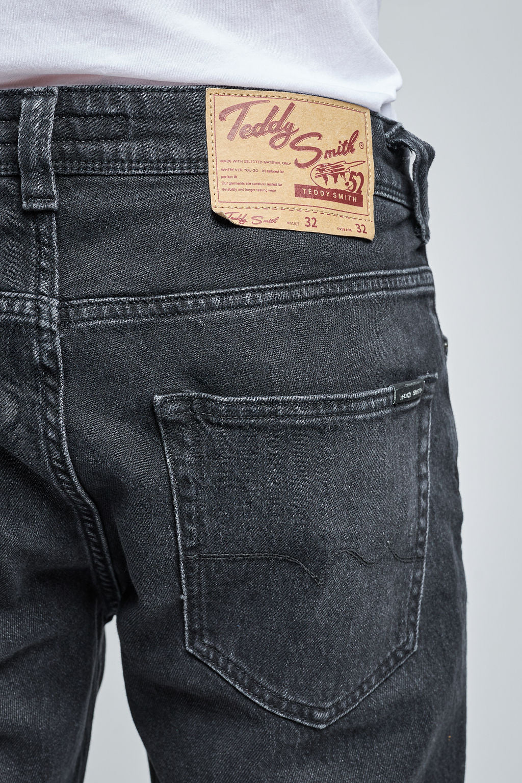 Teddy Smith Reg L32 Jean Droit Black Used Coton