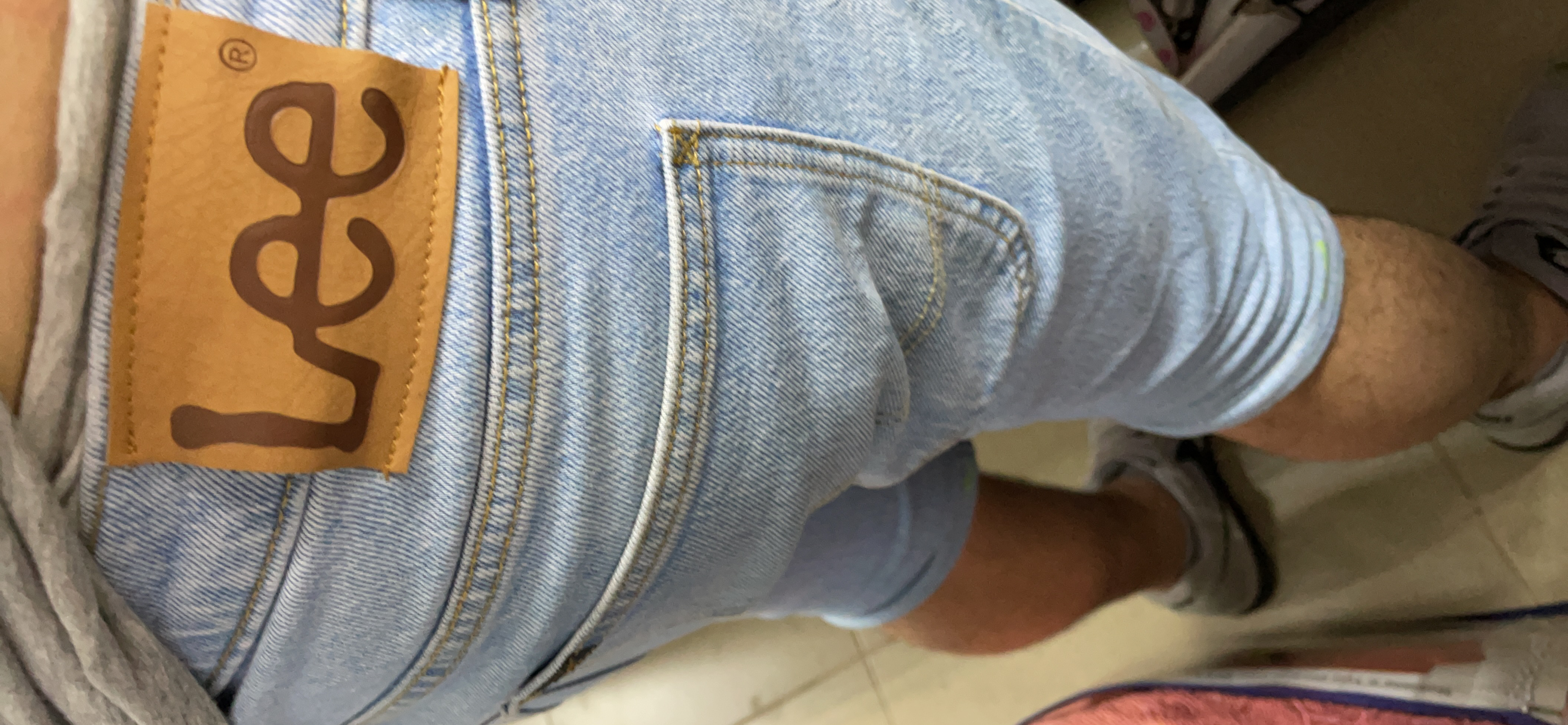 Lee Luke II jean homme classique colophane